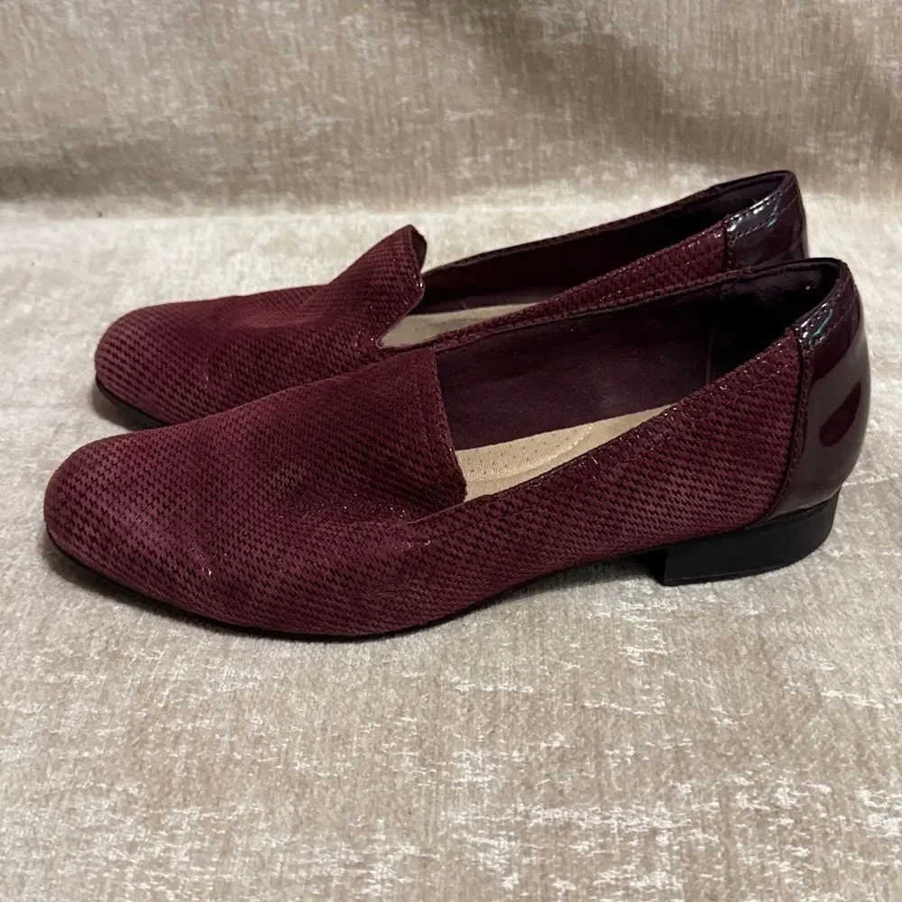 Clarks Collection Women's Juliet Hanley loafers in burgundy leather